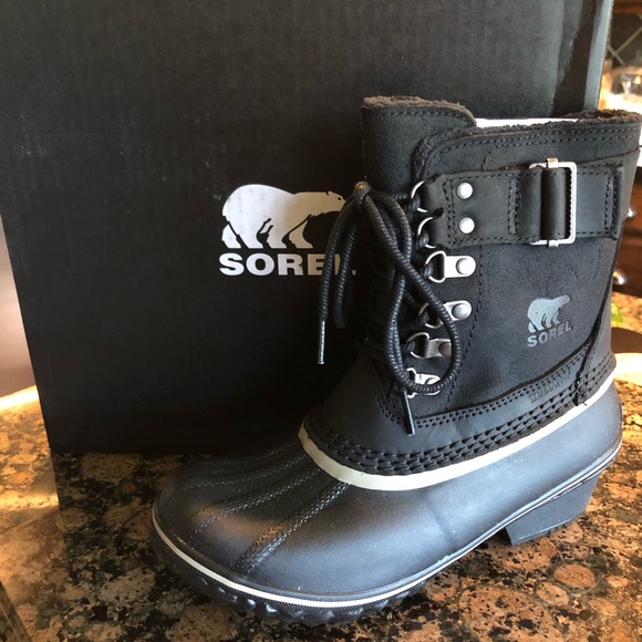 Sorel Shoes - NIB Sorel Winter Fancy Lace II. Size 6